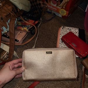 ⭐Make me an offer!⭐Kate Spade Clutch/wallet
